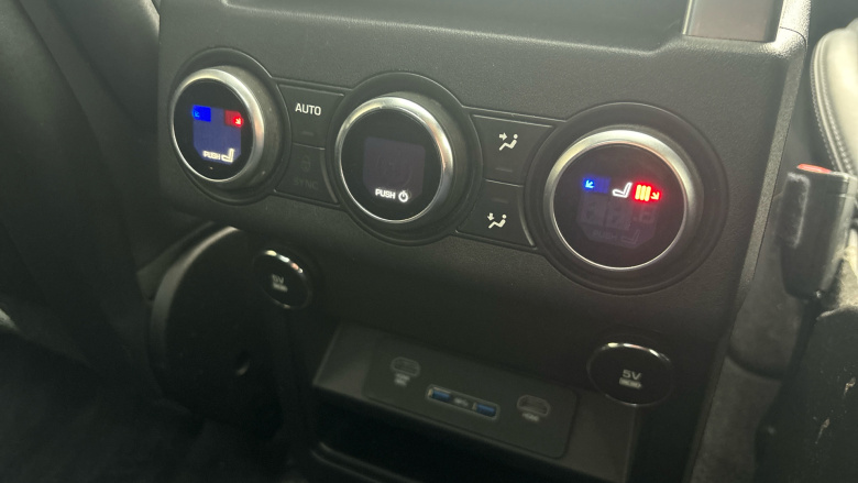 Land Rover Discovery 3.0 SD6 HSE Luxury 5dr Auto Diesel Station Wagon